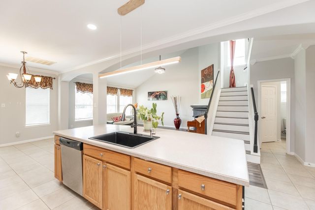 3002 Vincent Crossing Drive, Spring, TX 77386