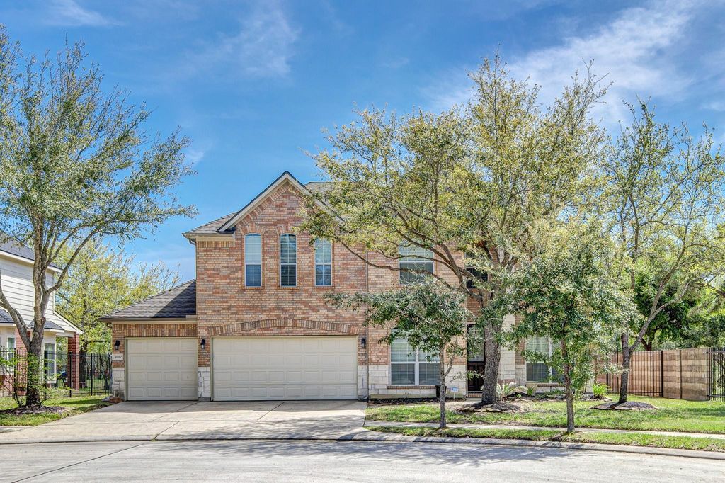 3002 Vincent Crossing Drive, Spring, TX 77386