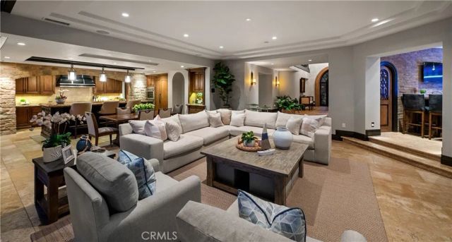 22791 Tindaya, Mission Viejo, CA 92692