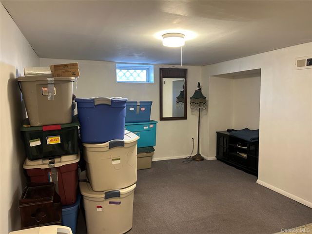 1258 Jackson Avenue, Lindenhurst, NY 11757