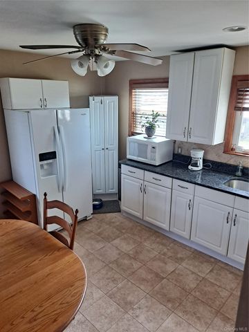 1258 Jackson Avenue, Lindenhurst, NY 11757