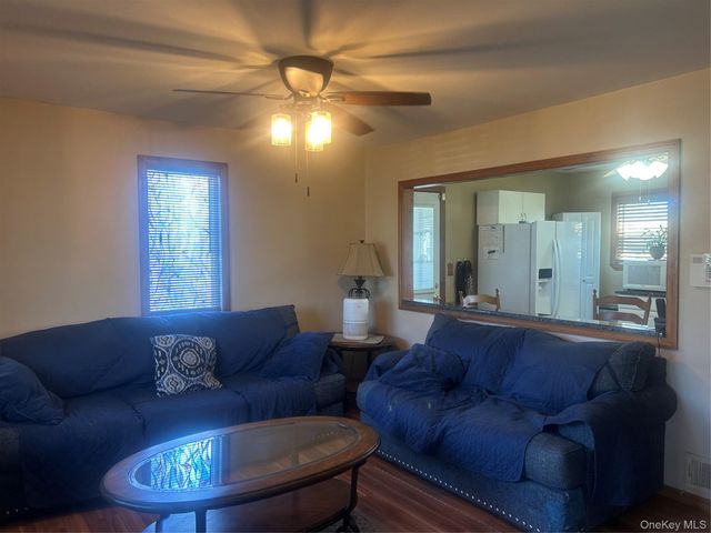 1258 Jackson Avenue, Lindenhurst, NY 11757