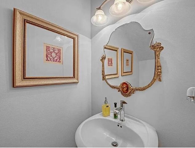 3199 Santa Catalina Place, Greenacres, FL 33467