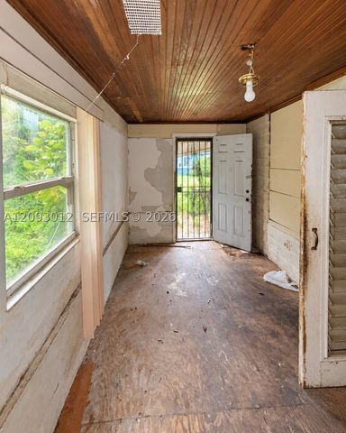 5830 NW 5th Ave, Miami, FL 33127