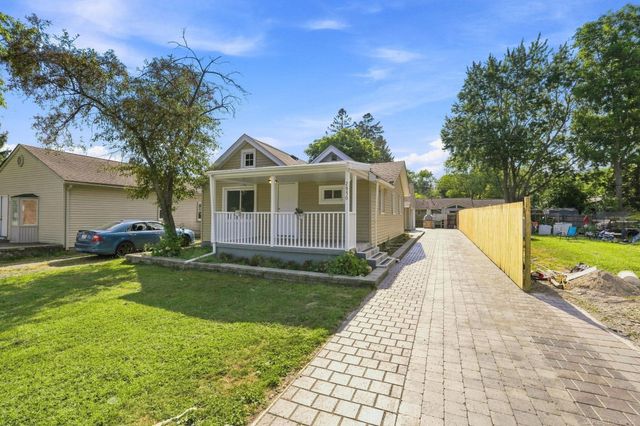 2950 Hartline Drive Drive, Rochester, MI 48309