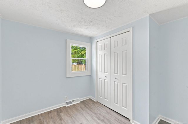 2950 Hartline Drive Drive, Rochester, MI 48309