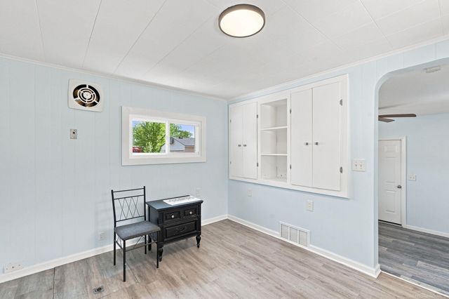 2950 Hartline Drive Drive, Rochester, MI 48309
