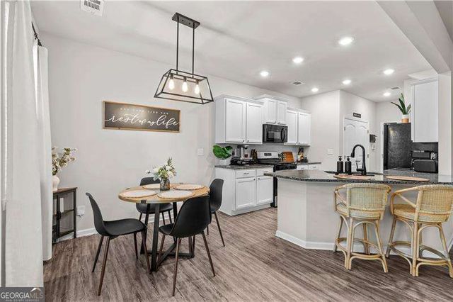 216 Ridge Valley Drive, Woodstock, GA 30189