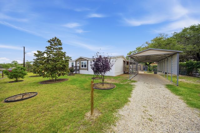 22718 GOLD GAP ST, Elmendorf, TX 78112