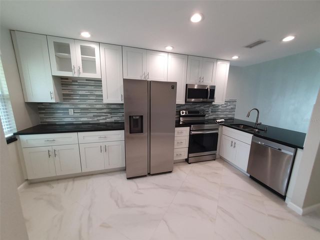 1825 ORANGE BOULEVARD WAY, Palm Harbor, FL 34683