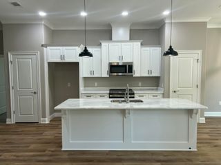 8401 Sevilla Street, Navarre, FL 32566