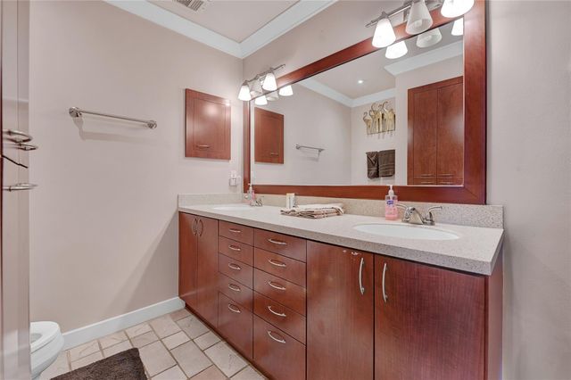 4747 E Nasa Parkway 102, Seabrook, TX 77586