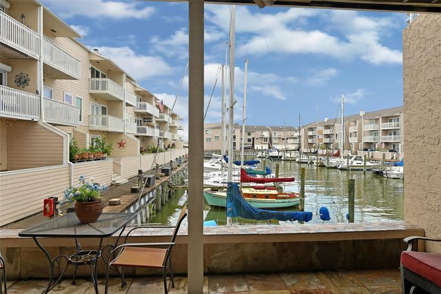 4747 E Nasa Parkway 102, Seabrook, TX 77586