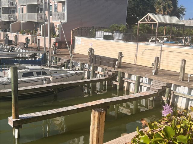 4747 E Nasa Parkway 102, Seabrook, TX 77586