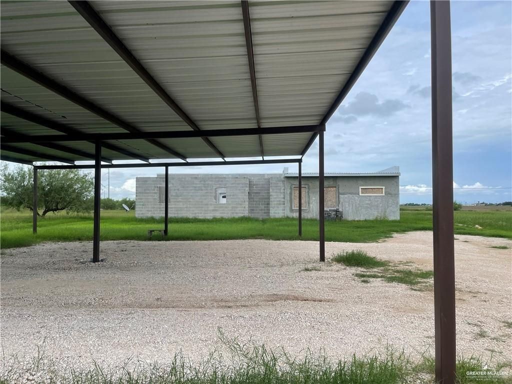 1424 N Sky Soldier Road, Weslaco, TX 78596