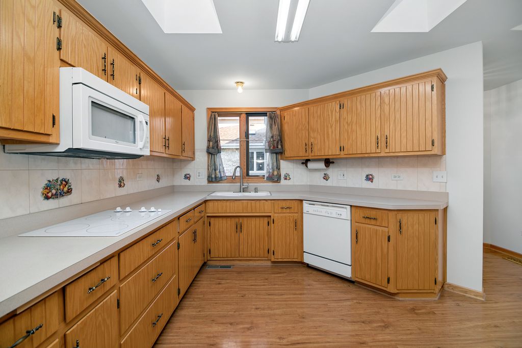 8554 Tullamore Drive, Tinley Park, IL 60487 — photo 4
