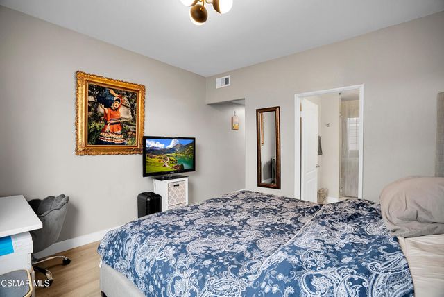 4348 Mammoth Avenue 203, Sherman Oaks, CA 91423