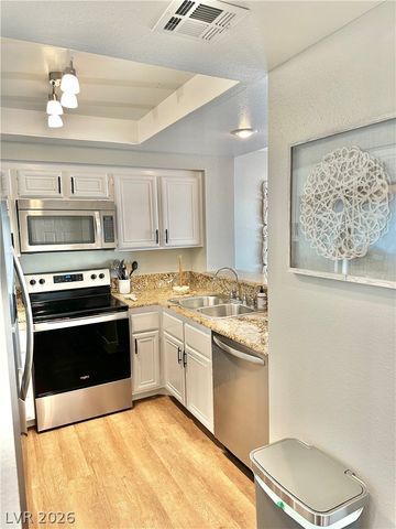 2716 LODESTONE Drive, Las Vegas, NV 89117