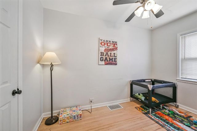 1047 27th Street NE, Cedar Rapids, IA 52402