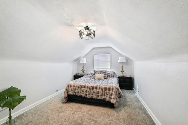 1047 27th Street NE, Cedar Rapids, IA 52402