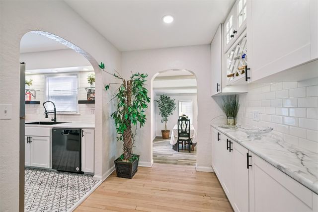 1047 27th Street NE, Cedar Rapids, IA 52402