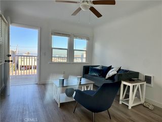 908 Manhattan Avenue D, Hermosa Beach, CA 90254