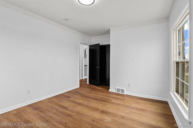 14641 Moran Road, Allen Park, MI 48101