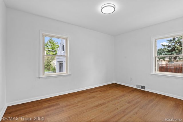14641 Moran Road, Allen Park, MI 48101