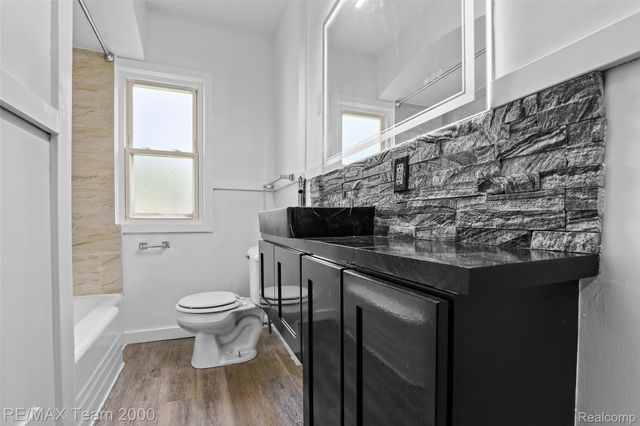 14641 Moran Road, Allen Park, MI 48101