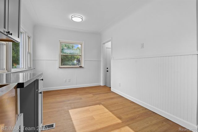 14641 Moran Road, Allen Park, MI 48101