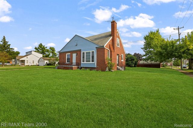 14641 Moran Road, Allen Park, MI 48101