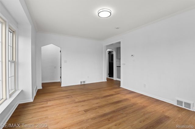 14641 Moran Road, Allen Park, MI 48101