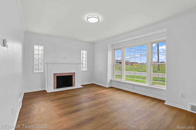 14641 Moran Road, Allen Park, MI 48101