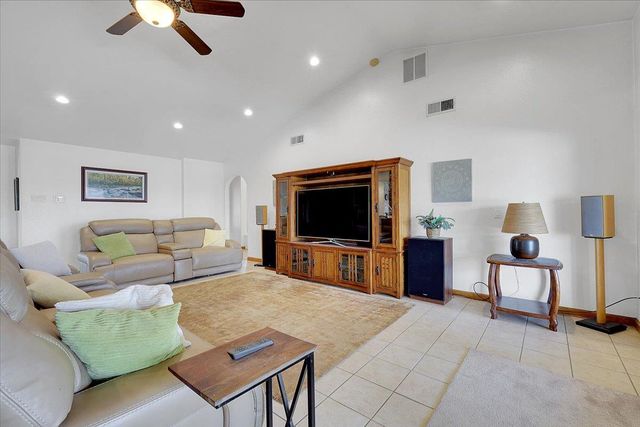 1721 Starr St, Yuba City, CA 95993