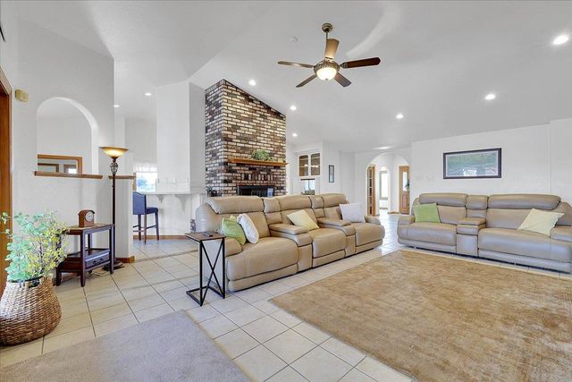 1721 Starr St, Yuba City, CA 95993