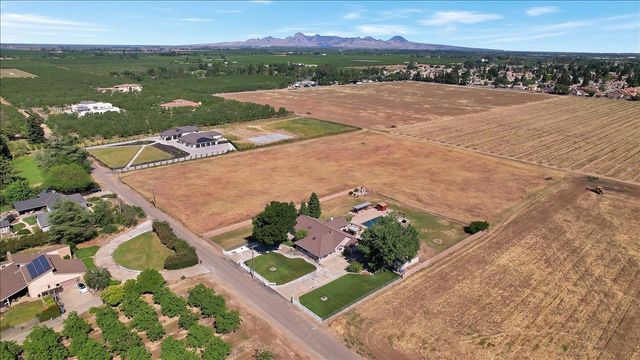 1721 Starr St, Yuba City, CA 95993