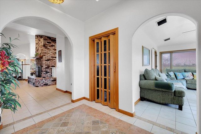 1721 Starr St, Yuba City, CA 95993