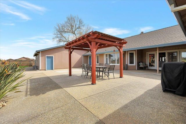 1721 Starr St, Yuba City, CA 95993