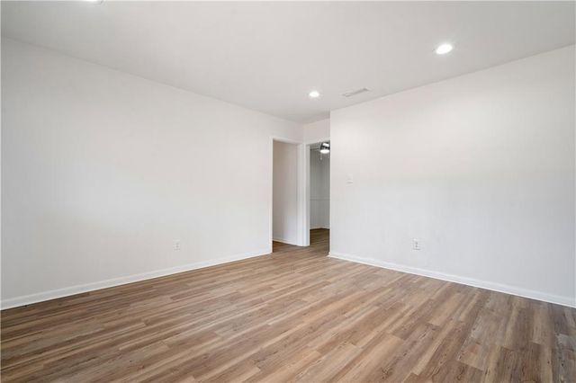 6820 Hiawatha Court, Eight Mile, AL 36613