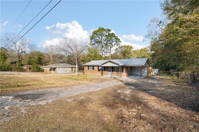 6820 Hiawatha Court, Eight Mile, AL 36613