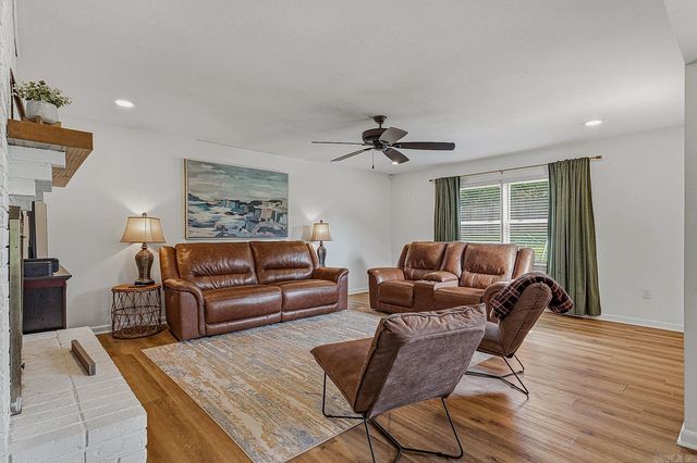 1801 Sara Ann Circle, Paragould, AR 72450