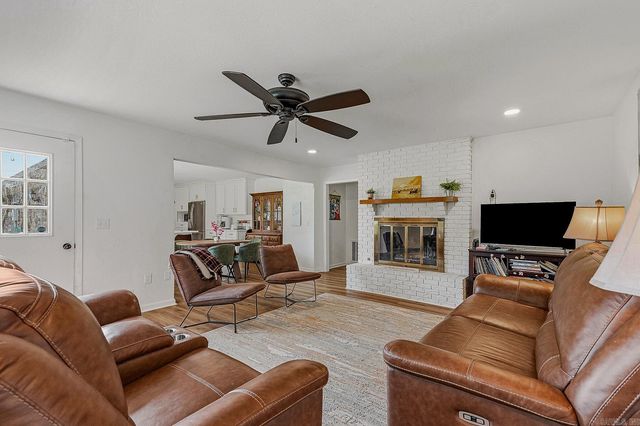 1801 Sara Ann Circle, Paragould, AR 72450