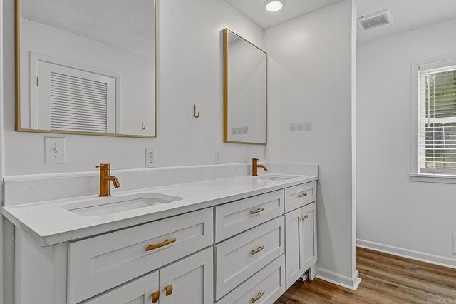 1801 Sara Ann Circle, Paragould, AR 72450