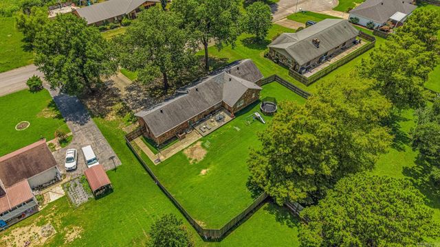 1801 Sara Ann Circle, Paragould, AR 72450