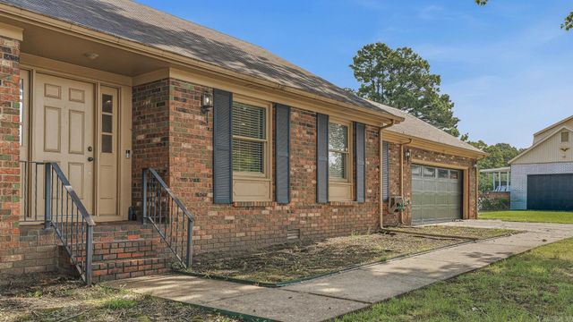 1801 Sara Ann Circle, Paragould, AR 72450