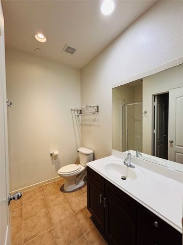 15727 Seabolt Place, Addison, TX 75001