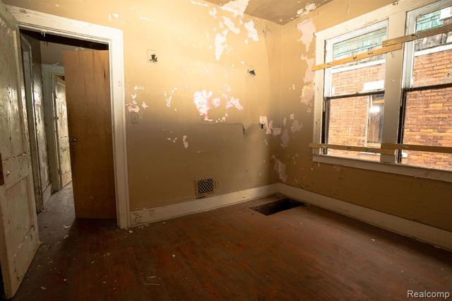 3298 Clairmount Street, Detroit, MI 48206