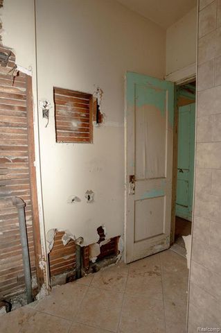 3298 Clairmount Street, Detroit, MI 48206