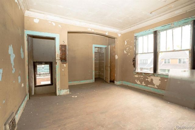 3298 Clairmount Street, Detroit, MI 48206