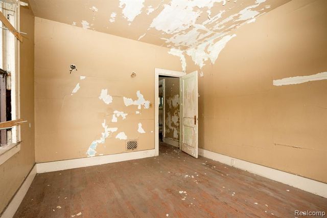 3298 Clairmount Street, Detroit, MI 48206